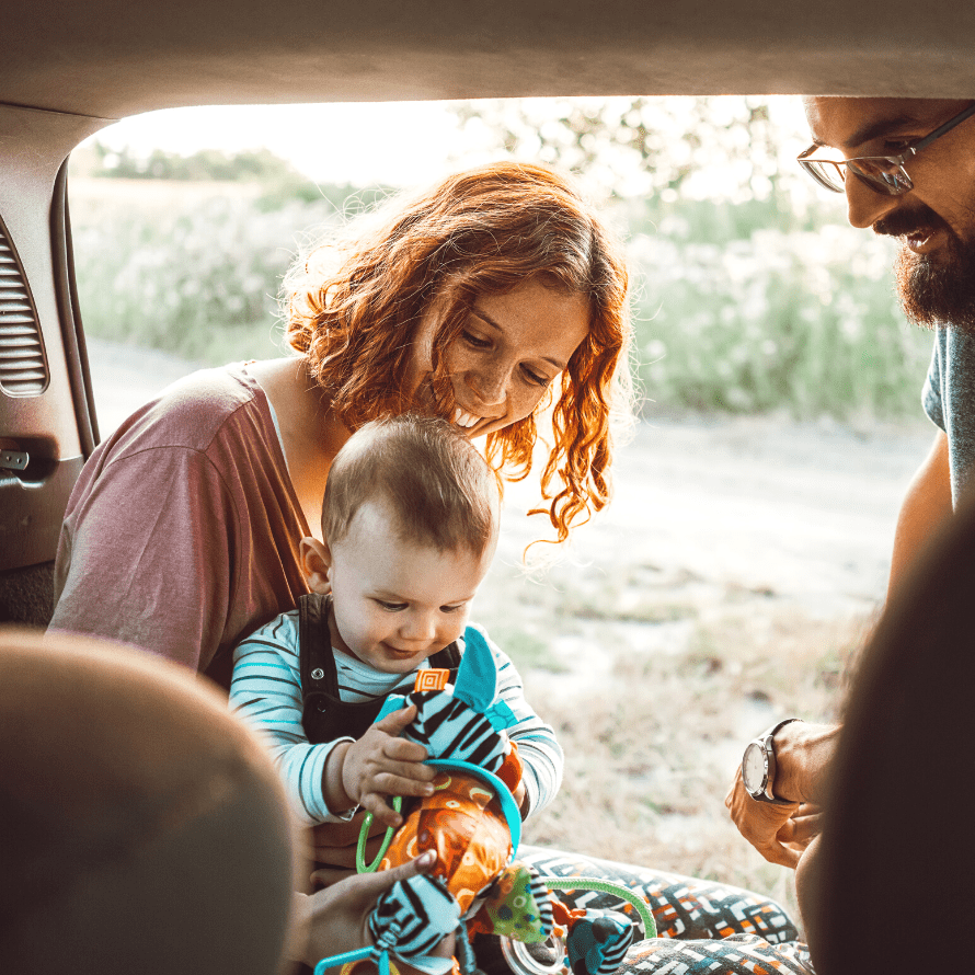 TRAVELING WITH BABY FOOD • IDEAS • PACKING TIPS & RULES