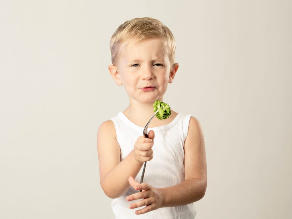 Toddler getting a nutritious diet from diverse foods