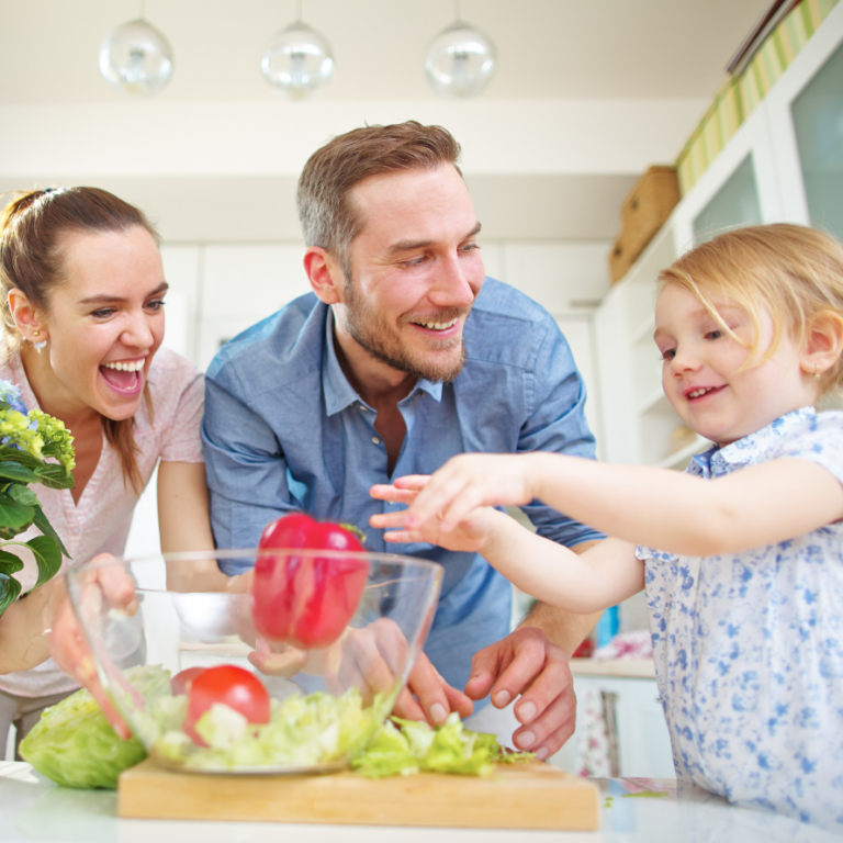 What to say to get your toddler to eat: 7 easy steps for more mealtime ...