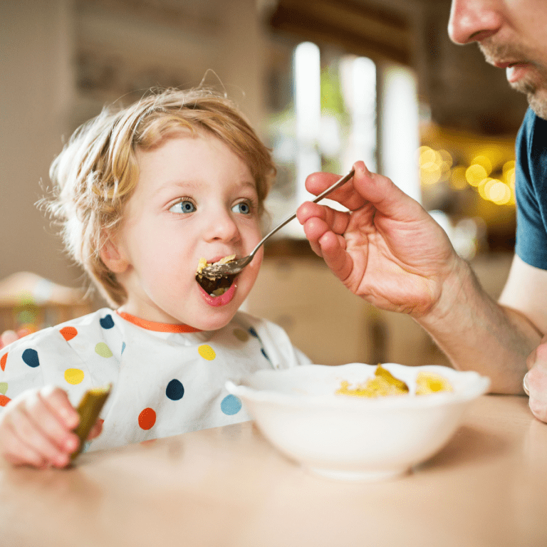 #72: Help! My toddler won’t feed themself! 6 Tips to encourage self ...