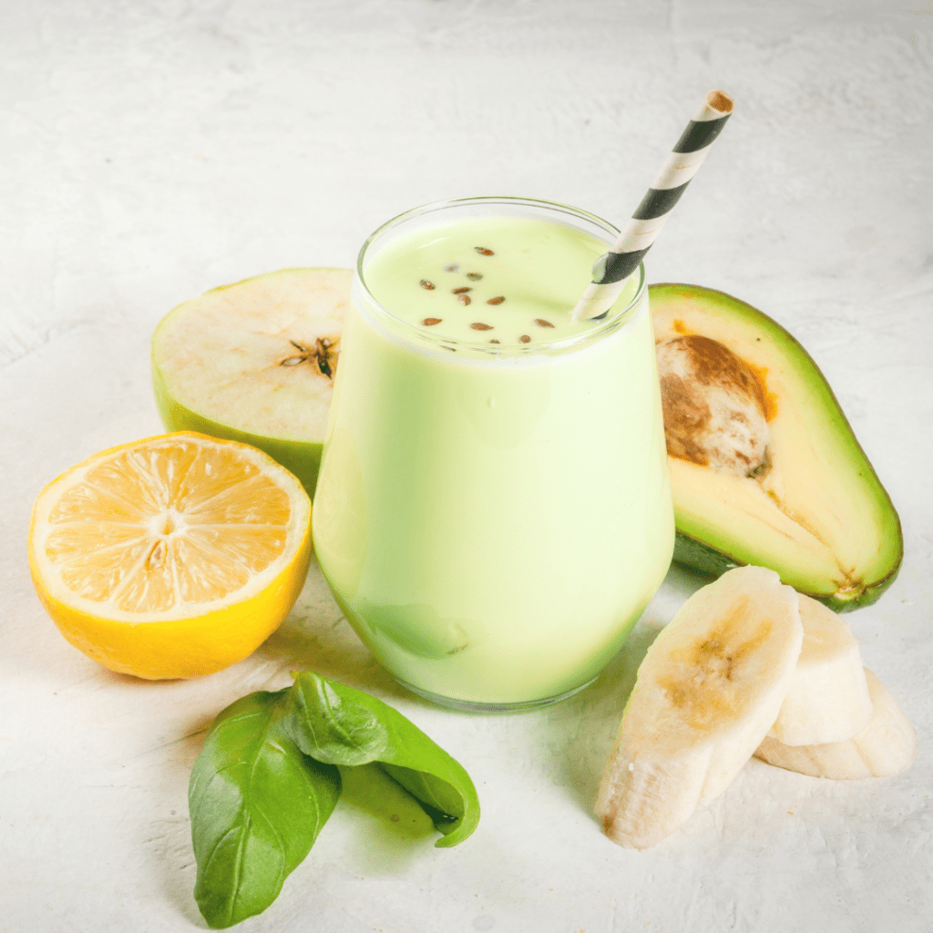 what to avoid when making smoothies; pictured is a green smoothie