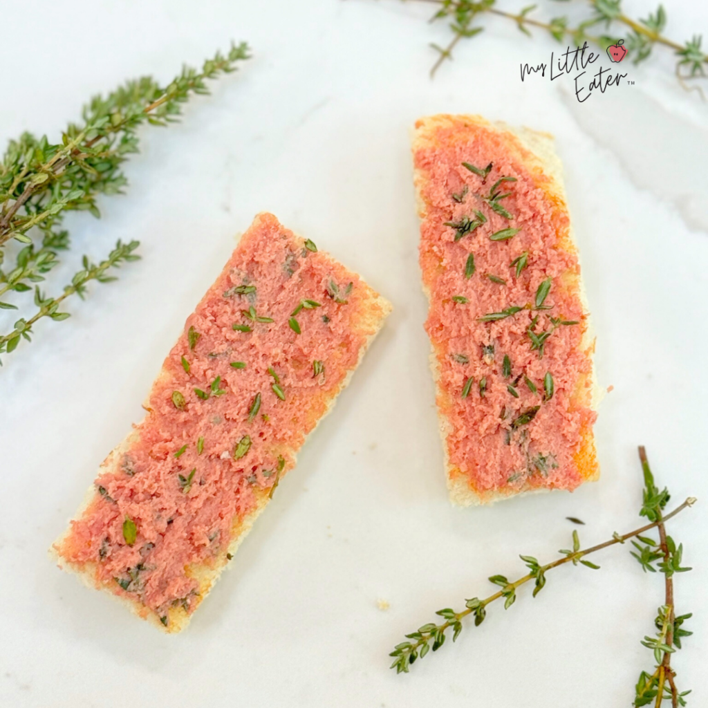 Toast with pureed liver and thyme.