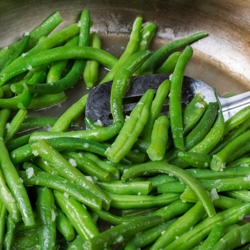 Green beans for babies: how to serve them safely from 6M+