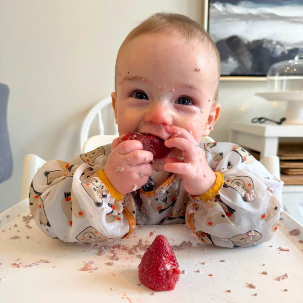 offering finger foods, even in the first few weeks does not increase choking risk
